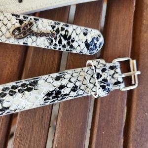 Guess‎ Black and White Snake Print Belt Woven Through Many Metal Rings